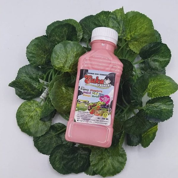 Yogurt Botol 250ml Rasa Stroberi